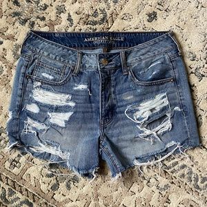American Eagle Tom Girl distressed Jean shorts, Sz. 8.  Medium Wash.